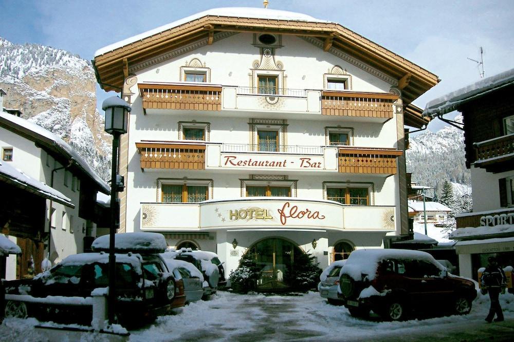 Hotel Flora Селва ди Вал Гардена Екстериор снимка